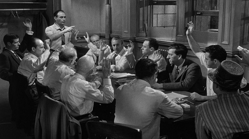 A scene from the film '12 Angry Men'